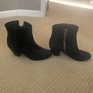 SAM EDLEMAN Black Fringe Bootie